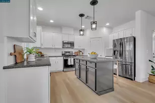 2057 Saffron Ct, Brentwood, CA 94513 - Photo 15