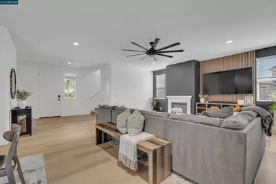 2057 Saffron Ct, Brentwood, CA 94513 - Photo 9