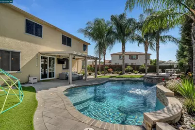 2057 Saffron Ct, Brentwood, CA 94513 - Photo 37