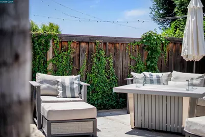 2057 Saffron Ct, Brentwood, CA 94513 - Photo 45