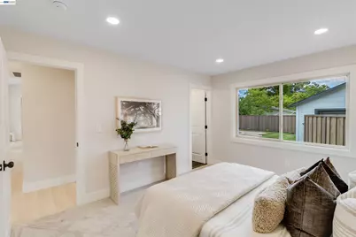 1121 P St, Livermore, CA 94551 - Photo 23