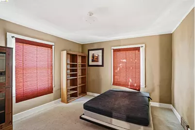 6350 Hillmont Dr, Oakland, CA 94605 - Photo 21