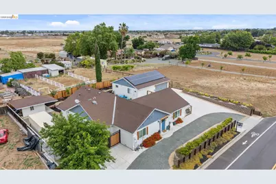 700 Brownstone Rd, Oakley, CA 94561 - Photo 7