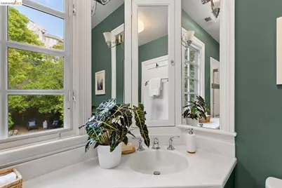 618 Mountain Blvd, Oakland, CA 94611 - Photo 25