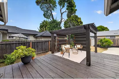 542 L St, Livermore, CA 94551 - Photo 25