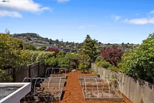 274 Staples Ave, San Francisco, CA 94112 - Photo 57