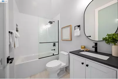 5883 Margarido Dr, Oakland, CA 94618 - Photo 13