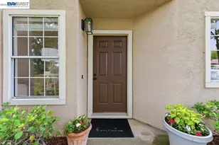 1379 Chateau Common, Livermore, CA 94550 - Photo 5