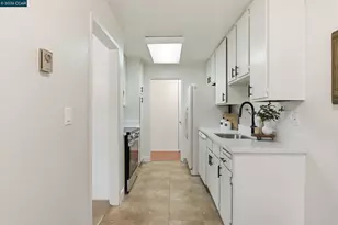 389 Belmont St, Oakland, CA 94610 - Photo 9
