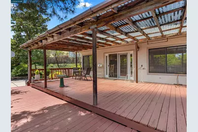 222 Jenay Ct, Martinez, CA 94553 - Photo 41