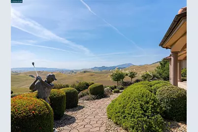 2020 Victorine Rd, Livermore, CA 94551 - Photo 79