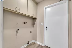 39052 Levi St, Newark, CA 94560 - Photo 27