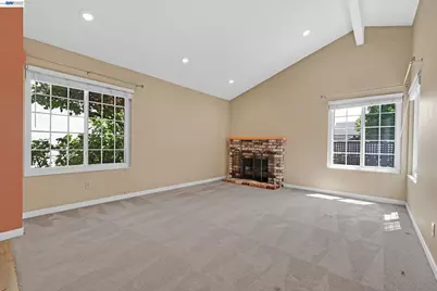 39052 Levi St, Newark, CA 94560 - Photo 9