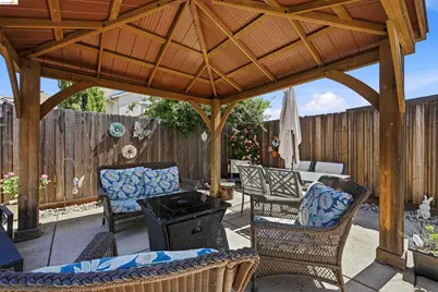 8245 Auberry Dr, Sacramento, CA 95828 - Photo 35