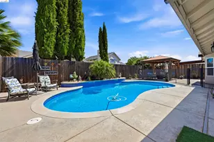 8245 Auberry Drive, Sacramento, CA 95828 - Photo 39