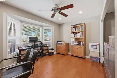8245 Auberry Dr, Sacramento, CA 95828 - Photo 25