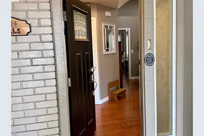 8245 Auberry Dr, Sacramento, CA 95828 - Photo 7