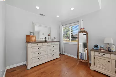 8245 Auberry Dr, Sacramento, CA 95828 - Photo 31