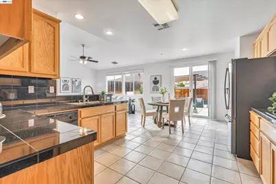 3928 Kite Way, Antioch, CA 94509 - Photo 35