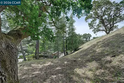 3018 Bradbury Dr, Lafayette, CA 94549 - Photo 41
