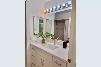 715 Heath Ct #390, Hayward, CA 94544 - Photo 31