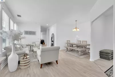90 Bergamot Ct, Oakley, CA 94561 - Photo 3