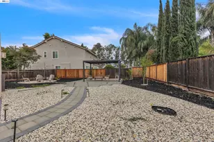 90 Bergamot Ct, Oakley, CA 94561 - Photo 15