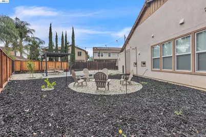 90 Bergamot Ct, Oakley, CA 94561 - Photo 17