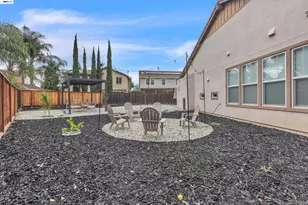 90 Bergamot Ct, Oakley, CA 94561 - Photo 17