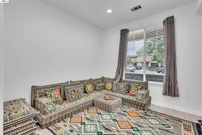 90 Bergamot Ct, Oakley, CA 94561 - Photo 5
