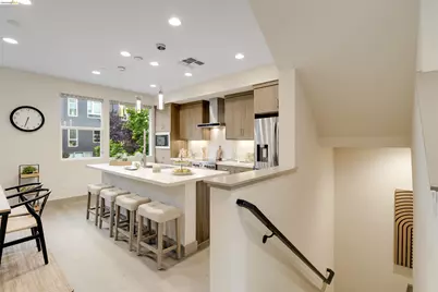 1357 Pullman, Oakland, CA 94607 - Photo 9
