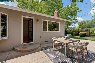 962 Oasis Dr, Concord, CA 94518 - Photo 37