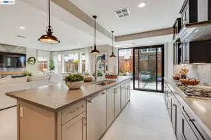 32663 Singh Cir, Union City, CA 94587 - Photo 13