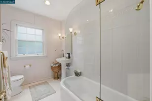 1225 Ulfinian Way, Martinez, CA 94553 - Photo 29