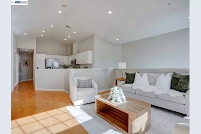 112 Camerota Way, Redwood City, CA 94065 - Photo 7
