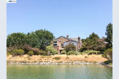 112 Camerota Way, Redwood City, CA 94065 - Photo 29