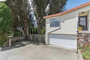 4203 Garden Ln, El Sobrante, CA 94803 - Photo 3