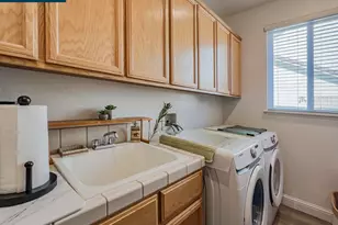 10552 Clarks Fork Cir, Stockton, CA 95219 - Photo 21