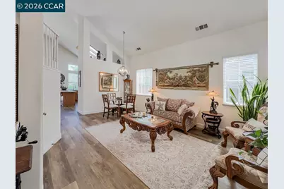 10552 Clarks Fork Cir, Stockton, CA 95219 - Photo 5