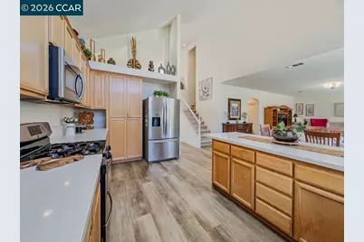 10552 Clarks Fork Cir, Stockton, CA 95219 - Photo 9