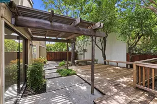 357 Scarlet Oak Ct, Pleasant Hill, CA 94523 - Photo 25