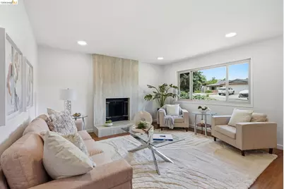 2662 Tamalpais Dr, Pinole, CA 94564 - Photo 59