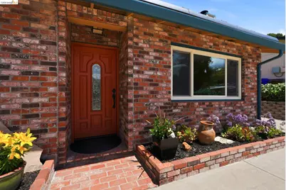2662 Tamalpais Dr, Pinole, CA 94564 - Photo 55