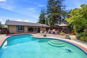 2662 Tamalpais Dr, Pinole, CA 94564 - Photo 17
