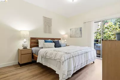 280 Caldecott Ln #202, Oakland, CA 94618 - Photo 17