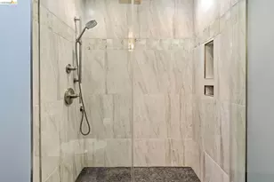 280 Caldecott Ln, Oakland, CA 94618 - Photo 19