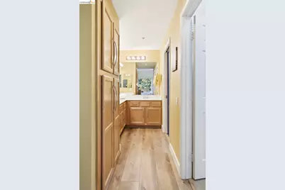 280 Caldecott Ln #202, Oakland, CA 94618 - Photo 23