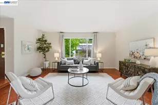 7981 Surrey Ln, Oakland, CA 94605 - Photo 9