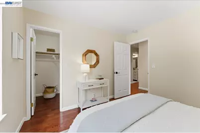 7981 Surrey Ln, Oakland, CA 94605 - Photo 23