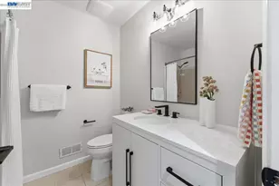 7981 Surrey Ln, Oakland, CA 94605 - Photo 29